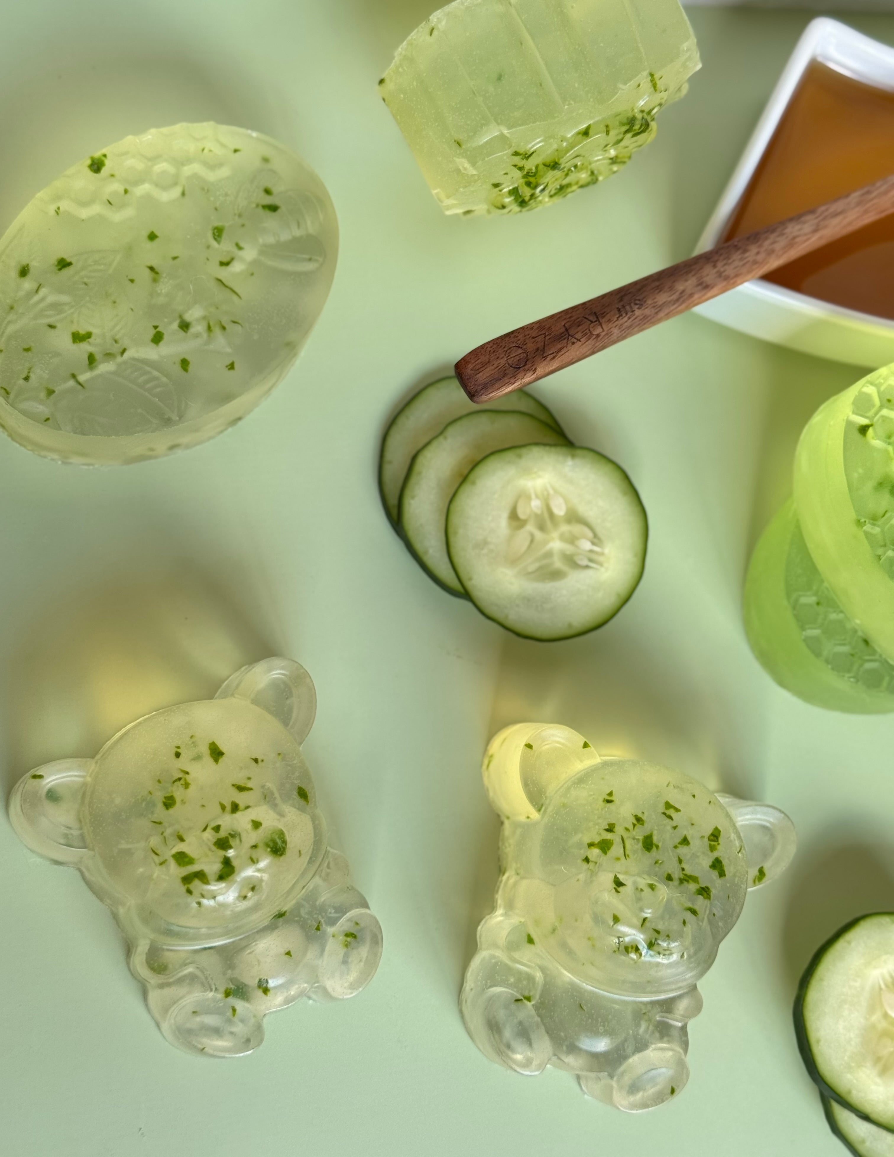 Jabón de pepino y miel (Cucumber and Honey Soap)